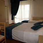 Jolie Hotel 3*