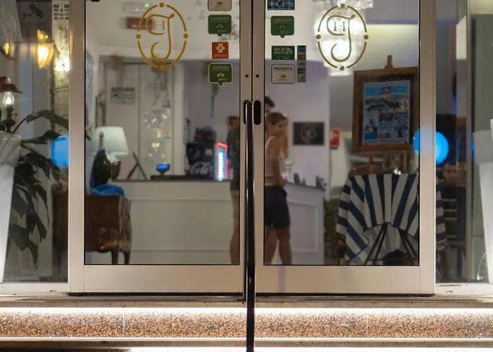 朱莉酒店 酒店 3*