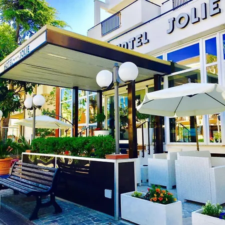 朱莉酒店 里米尼