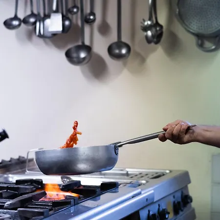 朱莉酒店 里米尼