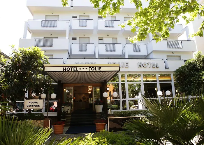 Jolie Hotel 3*